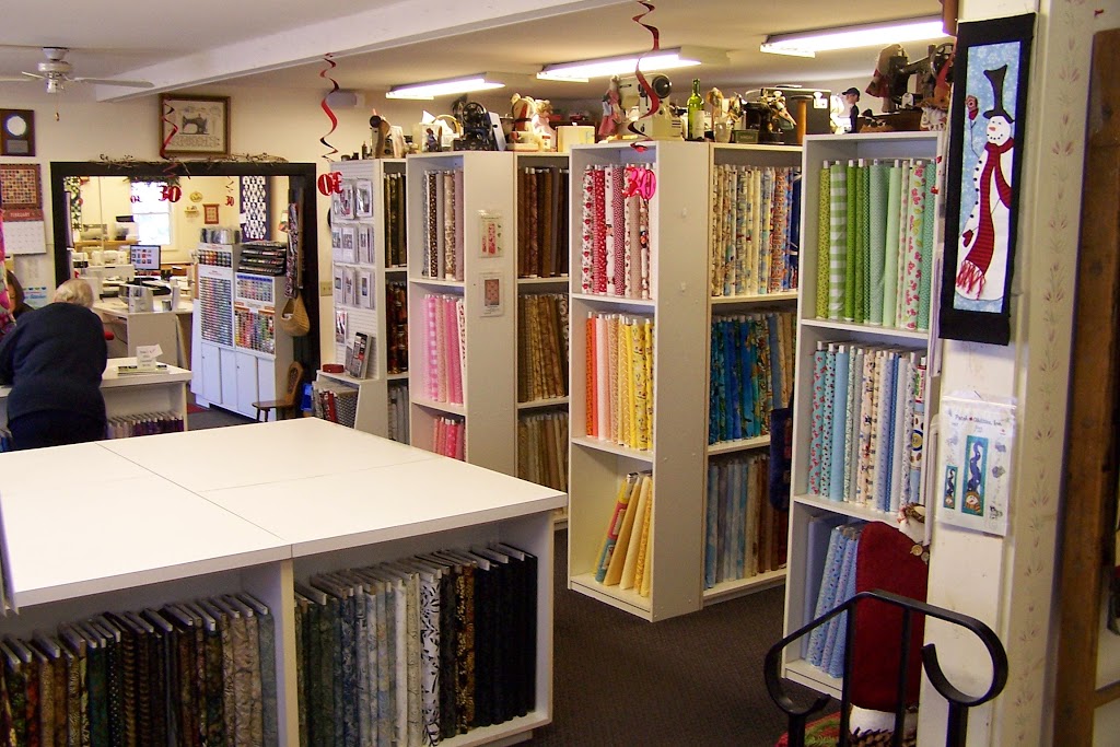 Gloversville Sewing Center Inc | 385 S Main St, Gloversville, NY 12078, USA | Phone: (518) 725-4919