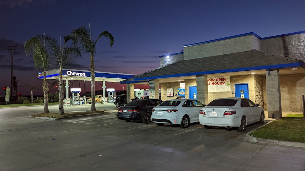 Oasis Market & Liquor - Chevron | 11012 Lander Ave, Turlock, CA 95380 | Phone: (209) 632-4600