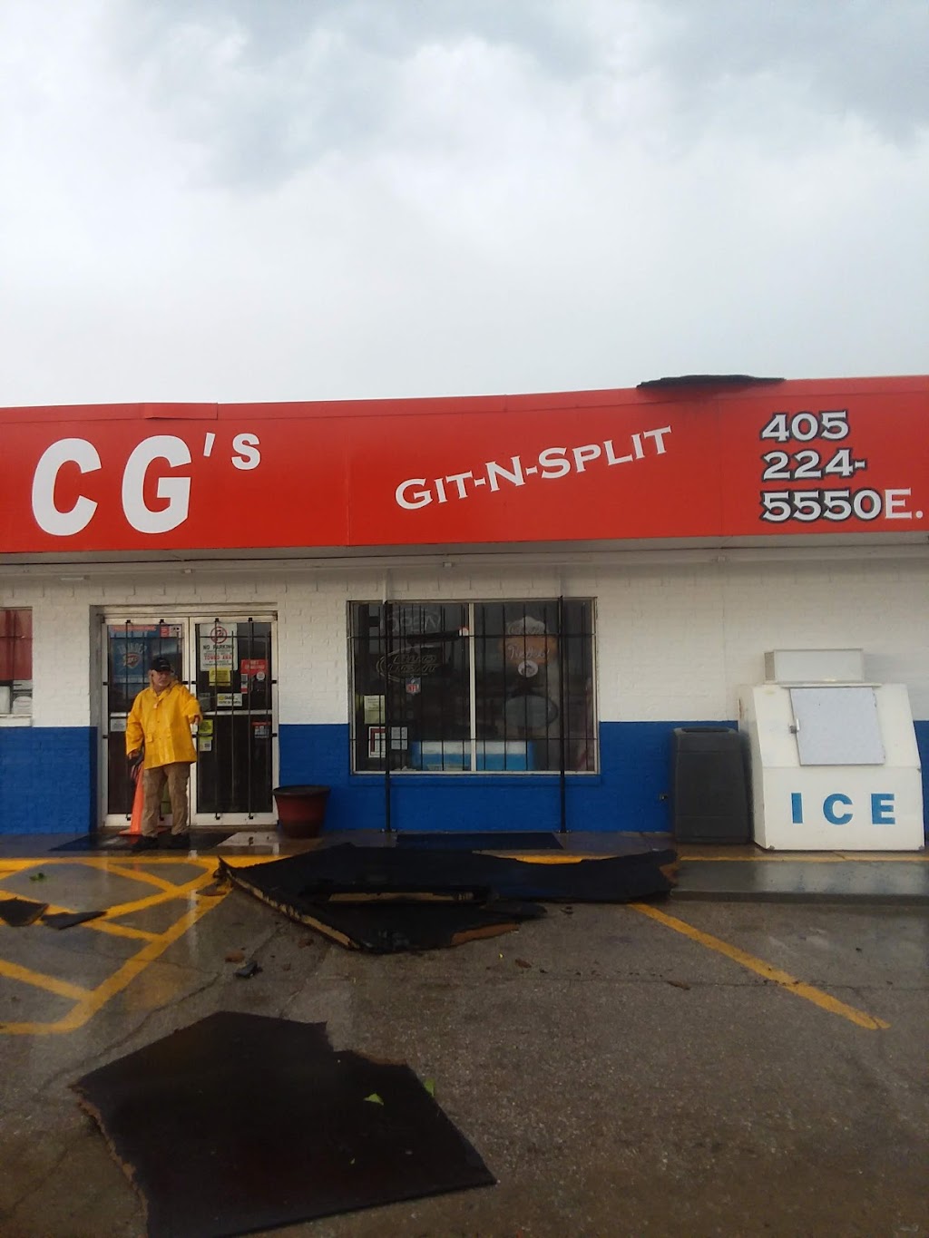 CGs Git N Split | Photo 2 of 2 | Address: 5550 OK-19, Chickasha, OK 73018, USA | Phone: (405) 224-5550