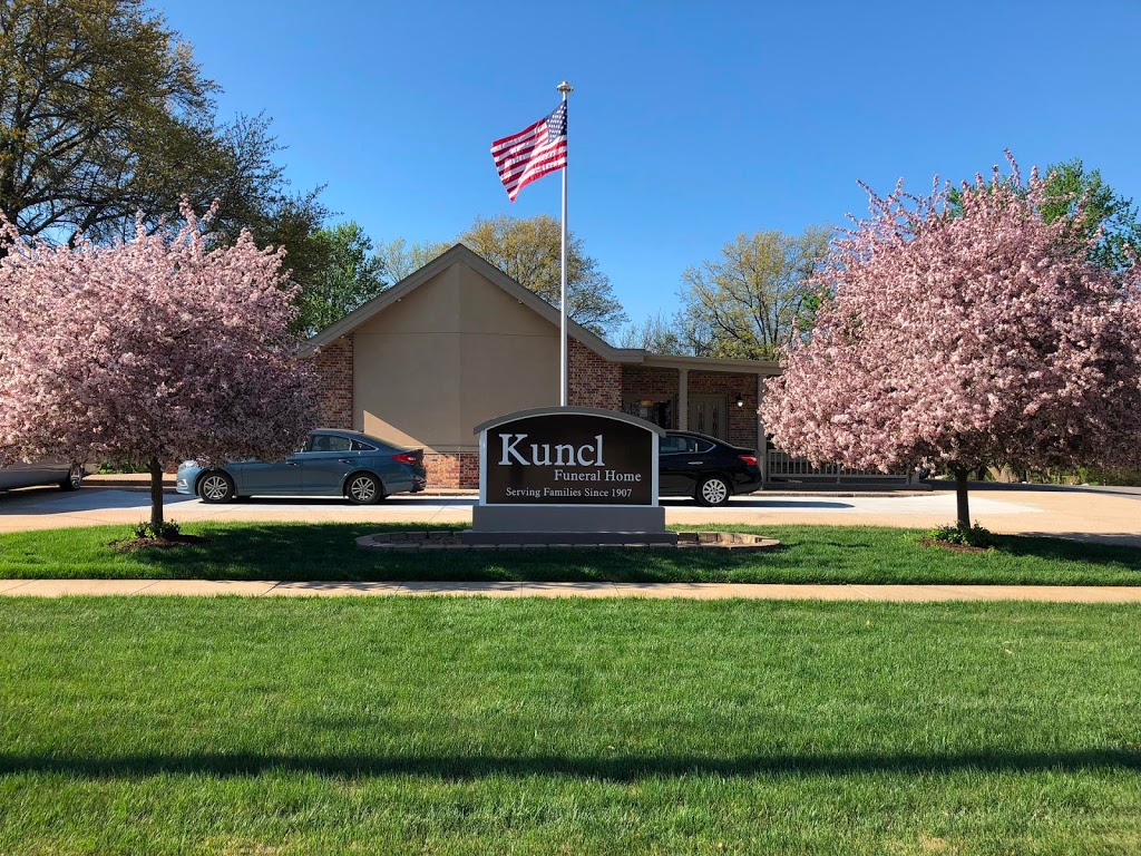 Kuncl Funeral Home Crete | 131 W 12th St, Crete, NE 68333, USA | Phone: (402) 826-5178