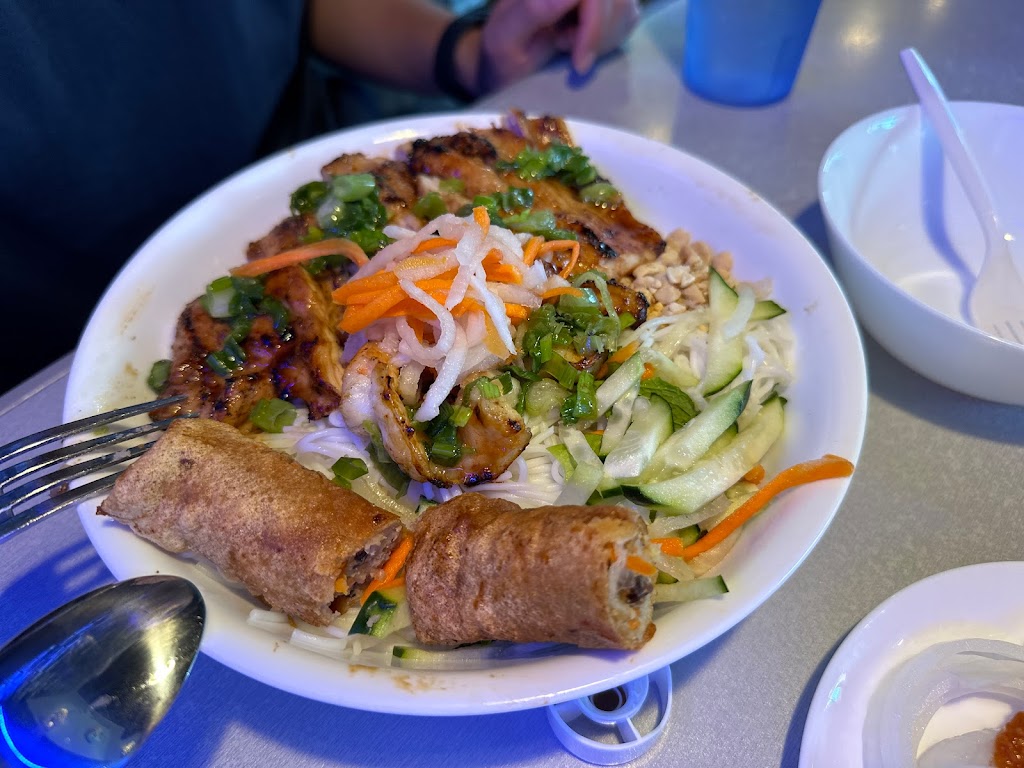 PHO THIN HANOI VIETNAMESE RESTAURANT | 41 Serra Way # 106, Milpitas, CA 95035, USA | Phone: (408) 649-6027