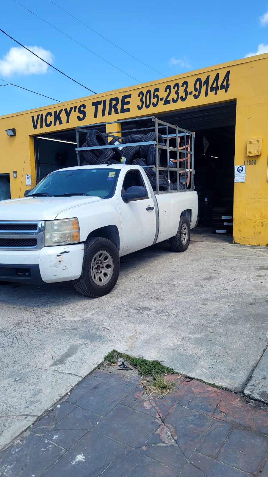 Vickys Tire Formula One | 11300 SW 208th Dr, Miami, FL 33189, USA | Phone: (305) 233-9144