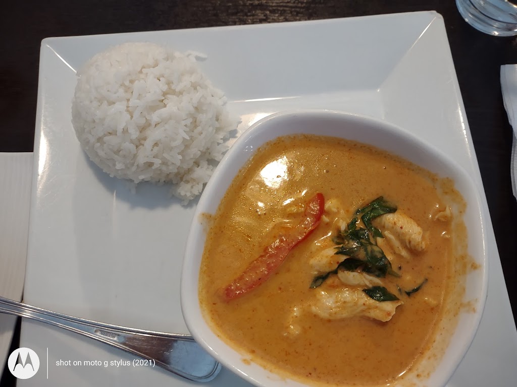 Blu Jasmine Thai Kitchen | 100 S Oakridge Dr #135, Hudson Oaks, TX 76087, USA | Phone: (817) 599-3303