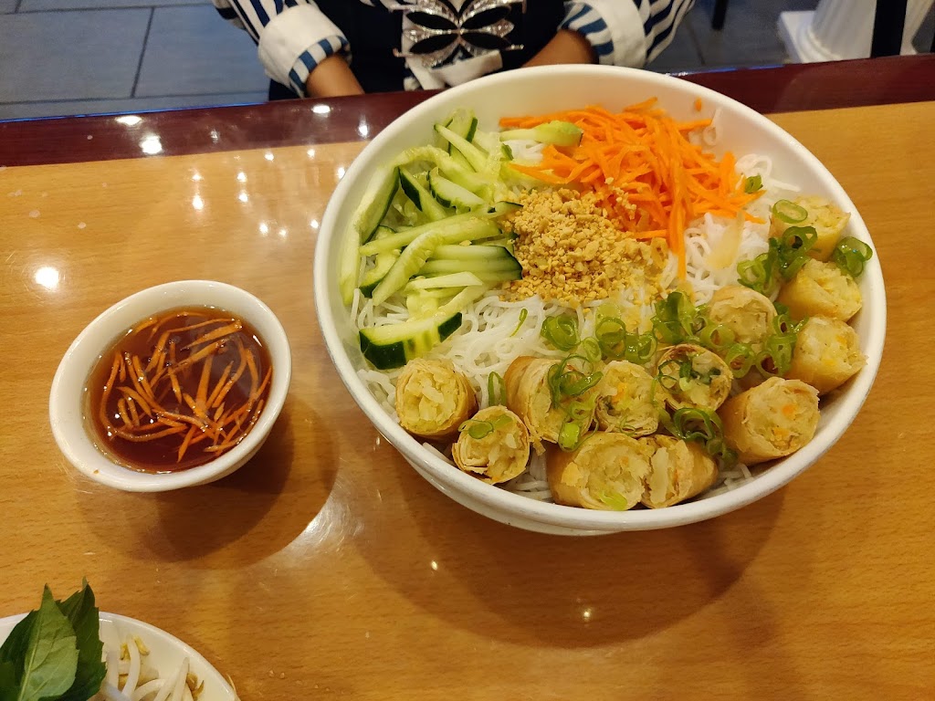 Pho Dulles 75 | 1058 Elden St, Herndon, VA 20170, USA | Phone: (703) 467-2060