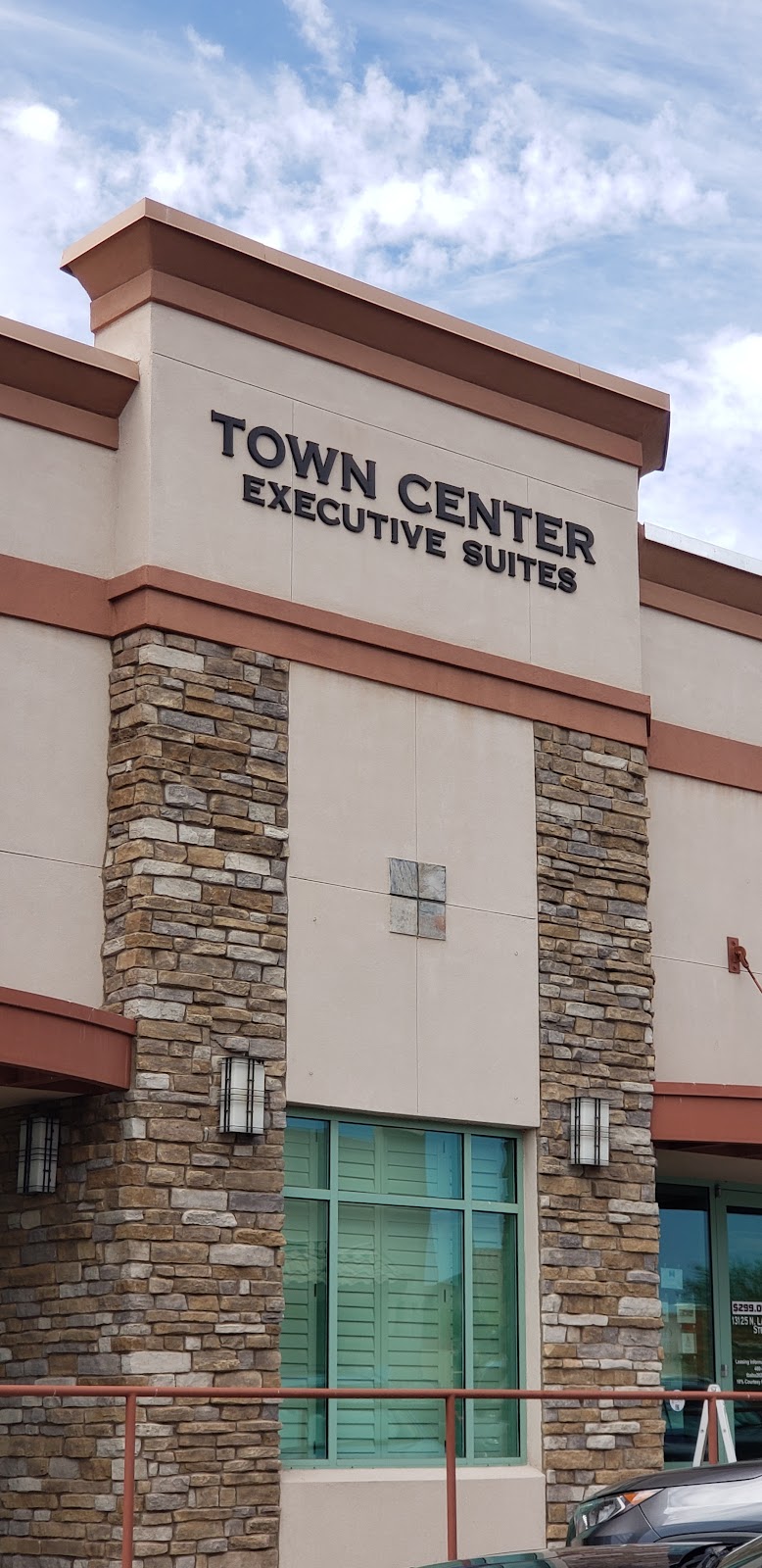 Town Center Fountain Hills Executive Suites | 13125 N La Montana Dr #2, Fountain Hills, AZ 85268, USA | Phone: (480) 231-9235