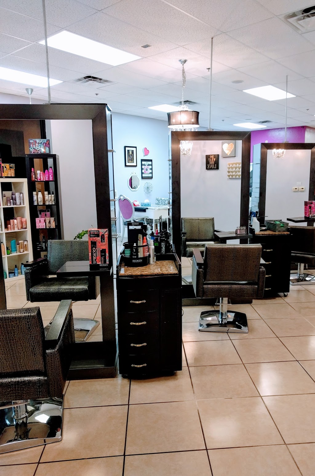 Belle Chic Salon | 11901 N 1st Ave #131, Oro Valley, AZ 85737, USA | Phone: (520) 544-7788