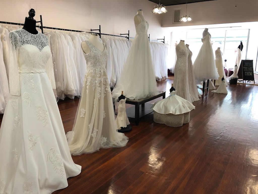 Wedding Gallery - St Charles - Frenchtown | 801 N 2nd St, St Charles, MO 63301, USA | Phone: (636) 724-9012