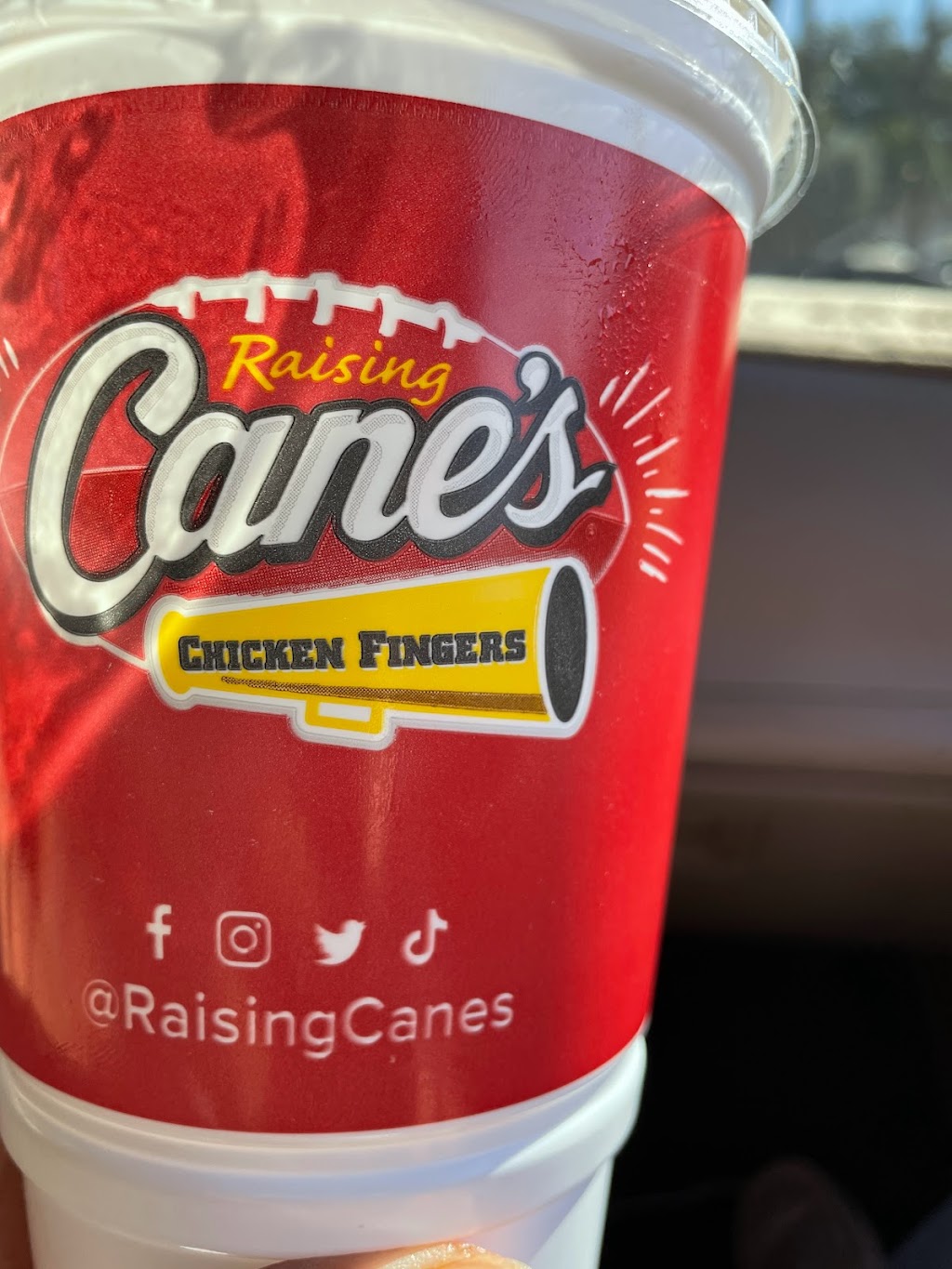 Raising Canes Chicken Fingers | 11066 Magnolia Ave, Riverside, CA 92505, USA | Phone: (951) 637-6551