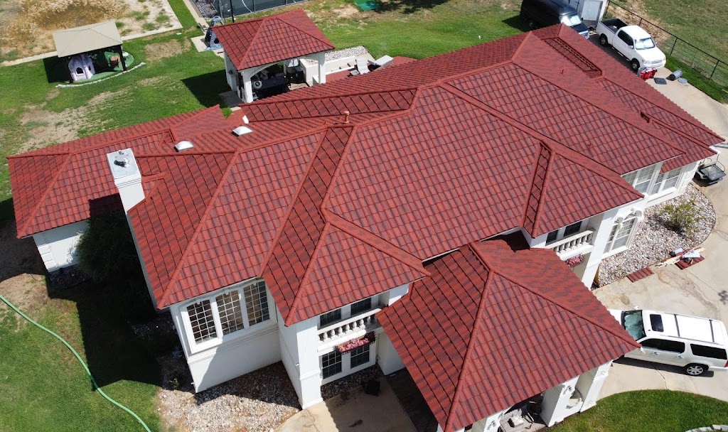 Deluxe Roofing and Construction, LLC | 8032 Main St, North Richland Hills, TX 76182 | Phone: (817) 893-5044