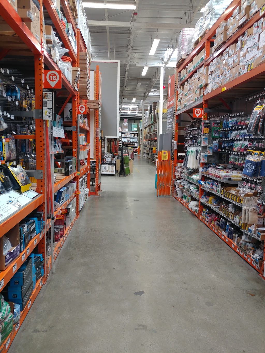 The Home Depot | 12960 Foothill Blvd, San Fernando, CA 91340, USA | Phone: (818) 365-7662