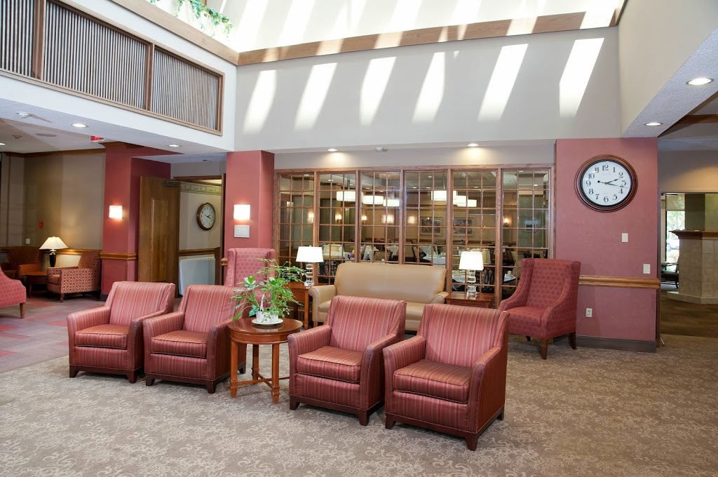 The Wellington Senior Living | 2235 Rockwood Ave, St Paul, MN 55116, USA | Phone: (651) 699-2664