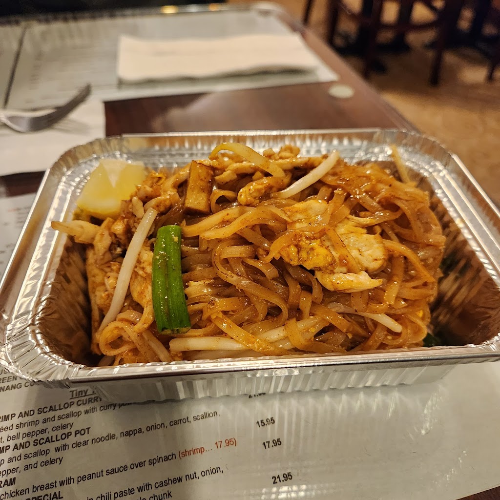 Tiny Thai Restaurant | 187 Main St, Farmingdale, NY 11735, USA | Phone: (516) 694-3302