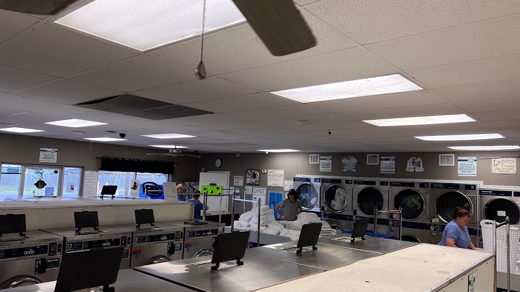 Brite N Clean Washateria | 2923 Waldron Rd, Corpus Christi, TX 78418, USA | Phone: (361) 937-0404