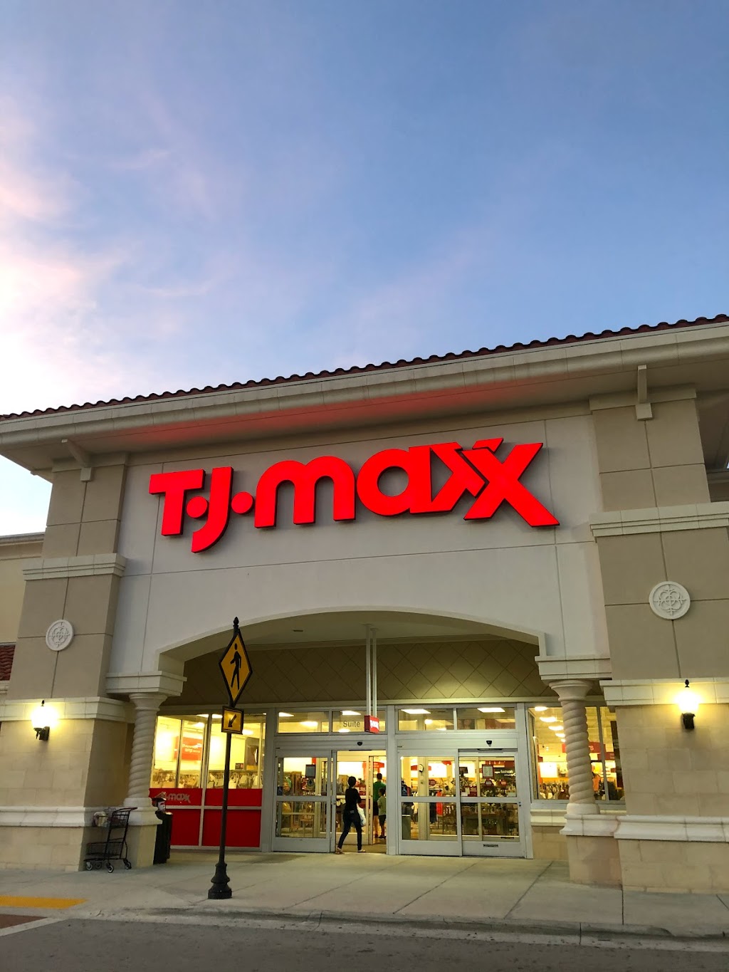 T.J. Maxx | 10001 W Flagler St, Miami, FL 33174, USA | Phone: (305) 221-3957