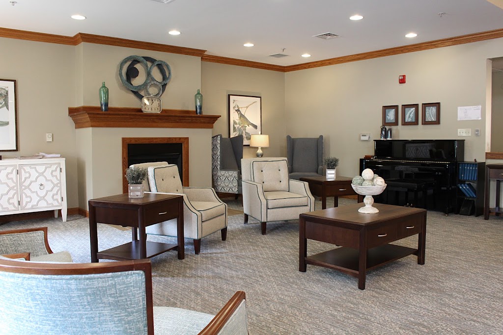 Evergreen Place: Supportive Living - Alton | 100 Glenhaven Drive, Alton, IL 62002, USA | Phone: (618) 462-1500