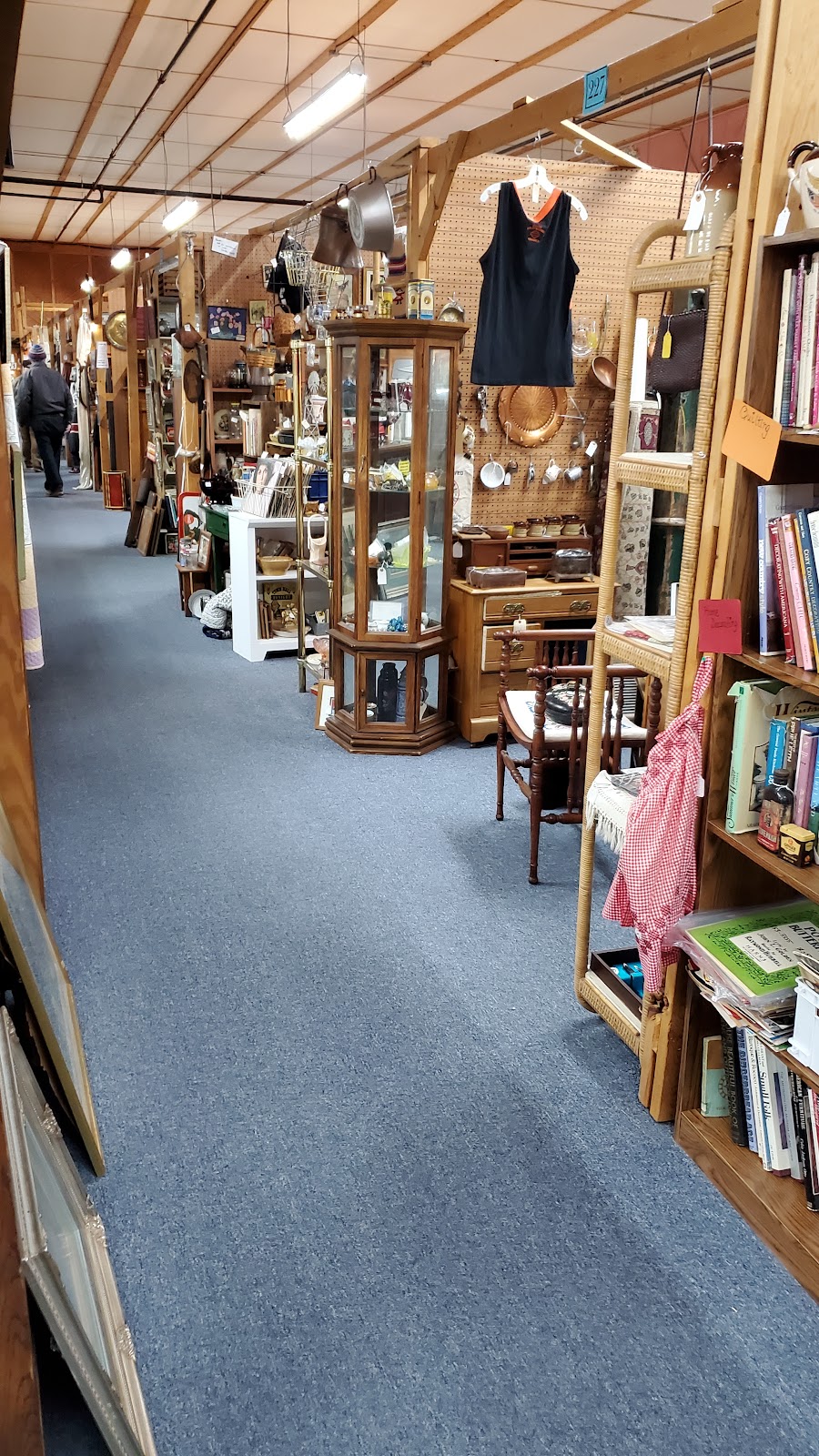 Platte Valley Antique Mall | 13017 238th St, Greenwood, NE 68366, USA | Phone: (402) 944-2949