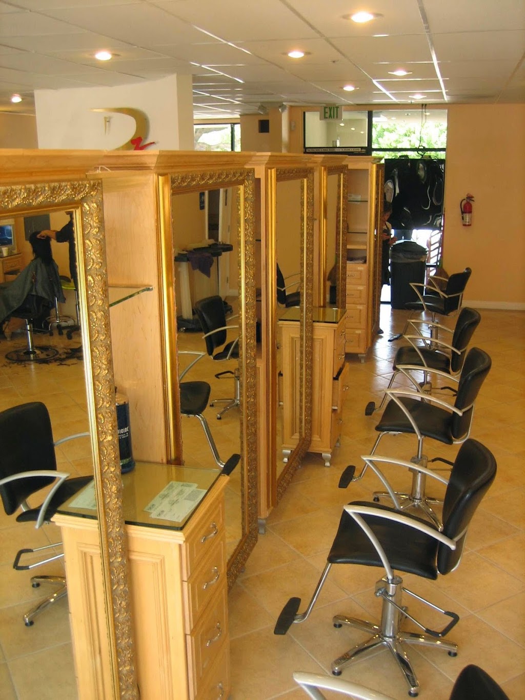 D2 Hair Salon | 556 Las Tunas Dr #106, Arcadia, CA 91007, USA | Phone: (626) 446-6882