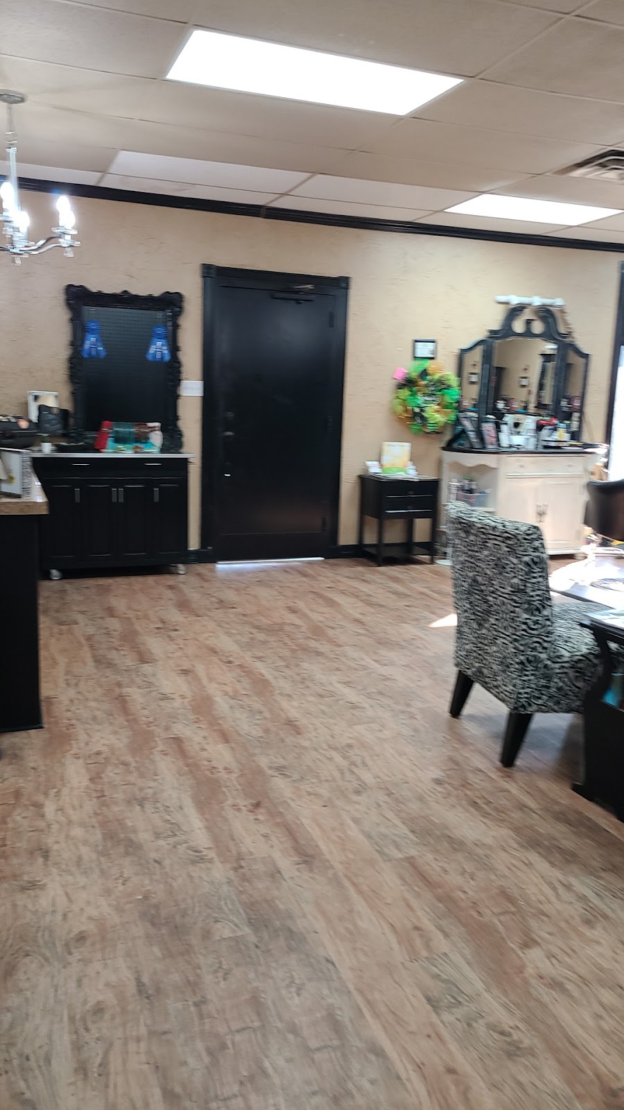 Bangadangs Hair & Salon | 5283 US-287, Corsicana, TX 75109, USA | Phone: (903) 641-2264