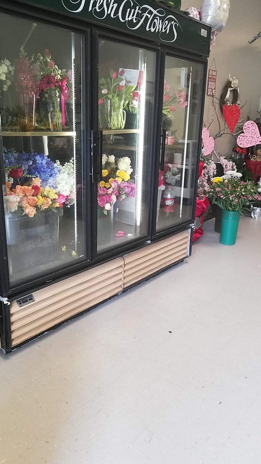 Rivers Bend Florist | 220 Johnson Creek Dr, Chester, VA 23836, USA | Phone: (804) 571-6318