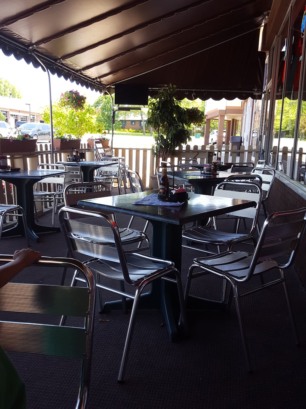 Spats Cafe | 9853 Johnnycake Ridge Rd, Mentor, OH 44060, USA | Phone: (440) 352-0597