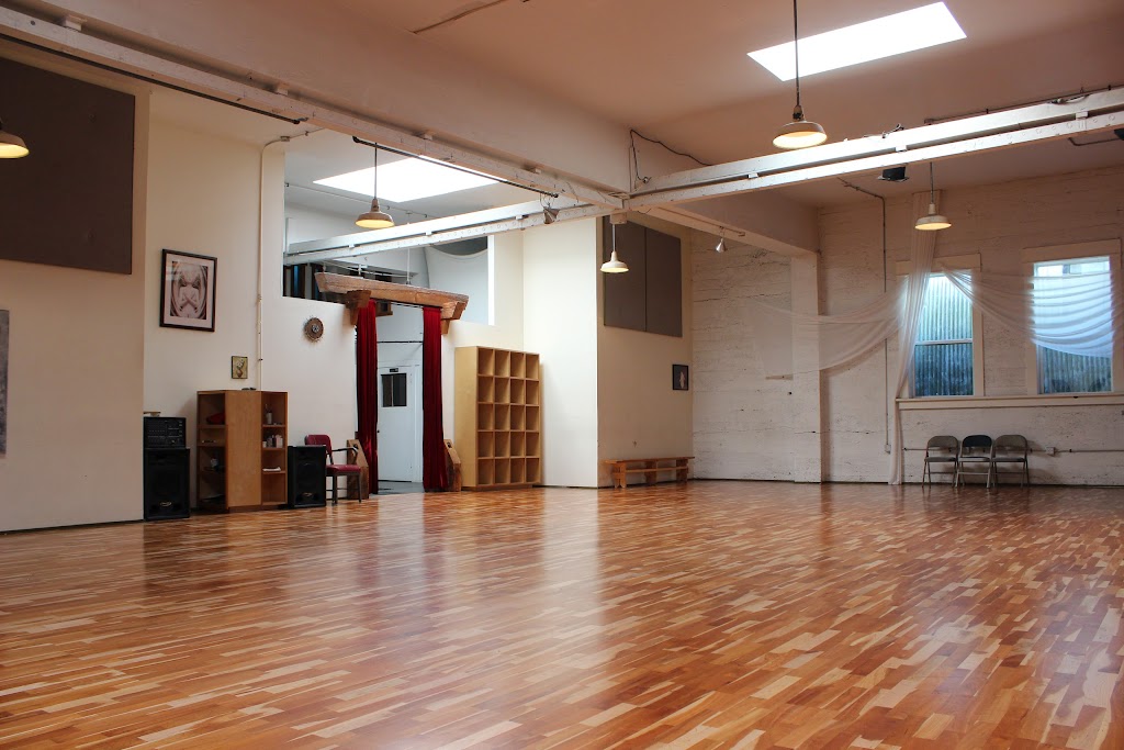 Center Space Studio | Portland, OR 97212, USA | Phone: (503) 422-8526