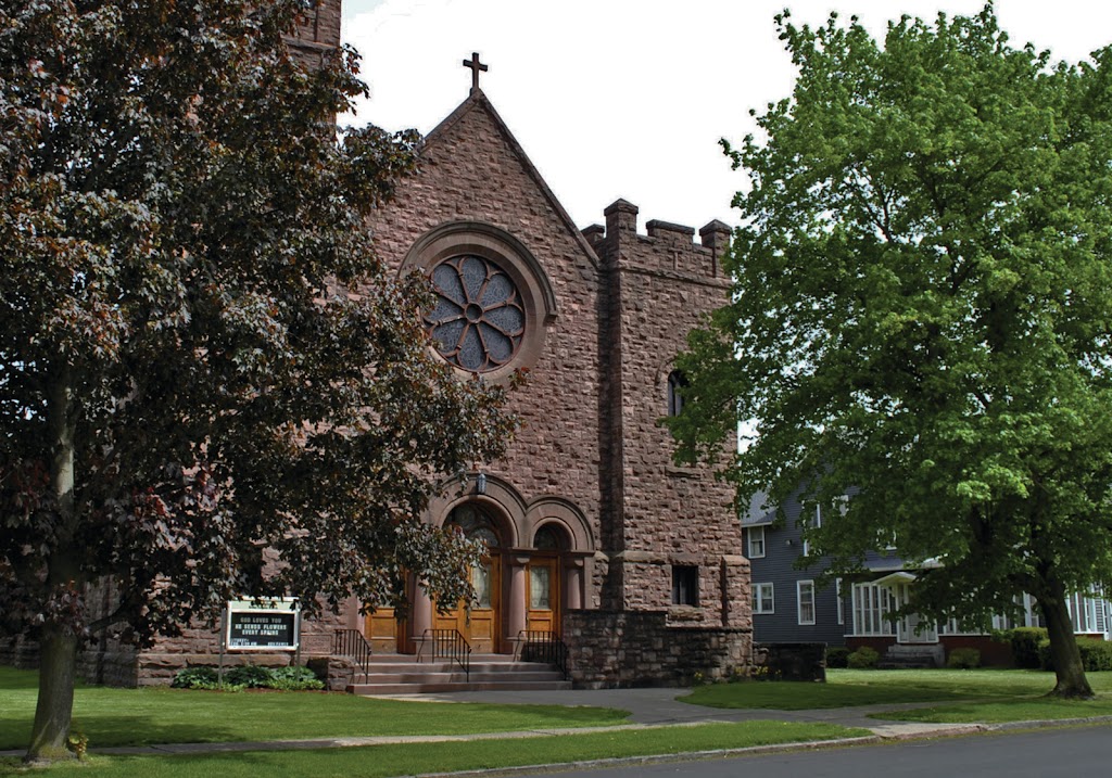 Holy Trinity Roman Catholic Church | 211 Eagle St, Medina, NY 14103, USA | Phone: (585) 798-0112