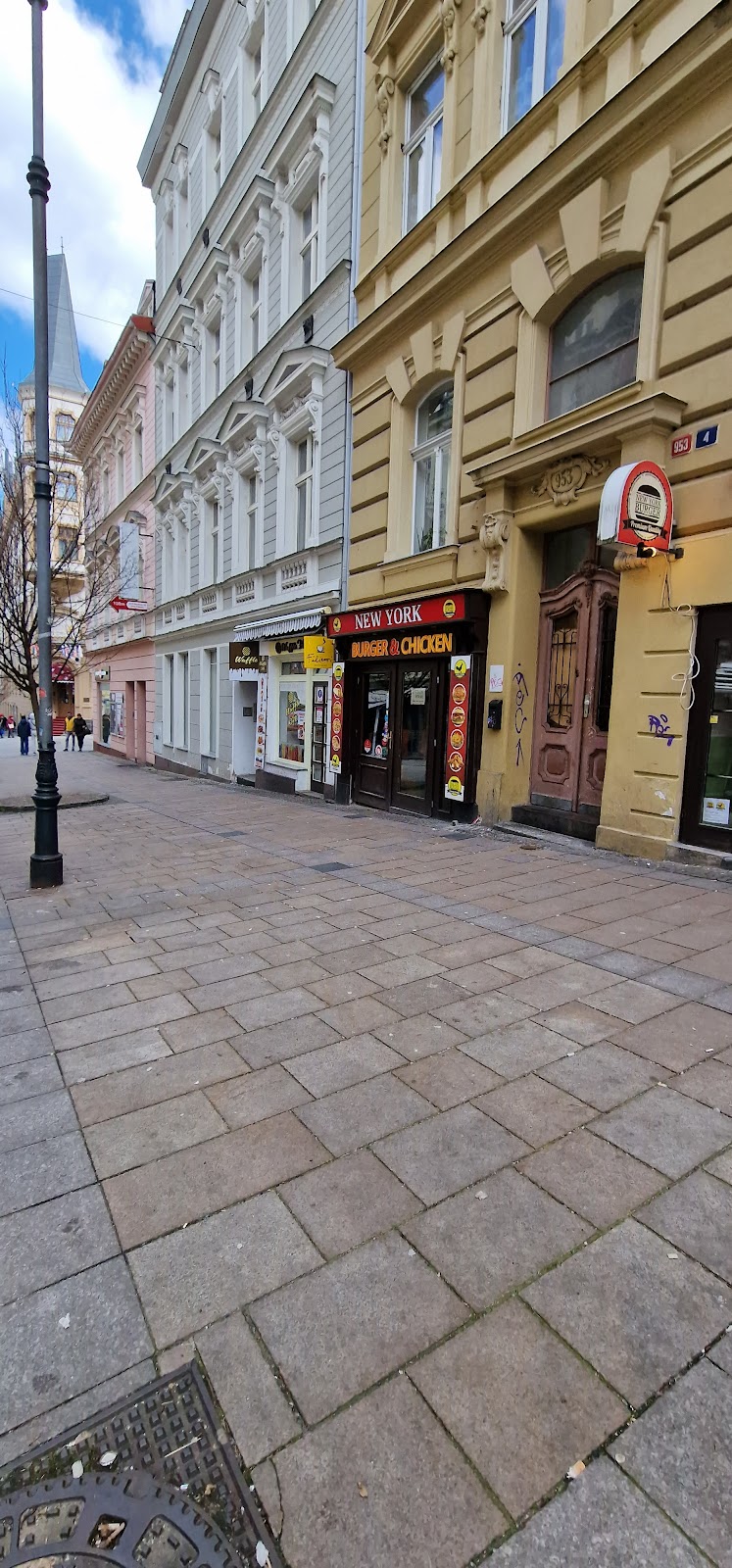 New York BURGER & CHICKEN | Zeyerova 953/4, 360 01 Karlovy Vary-Karlovy Vary 1, Czechia | Phone: 721 735 362