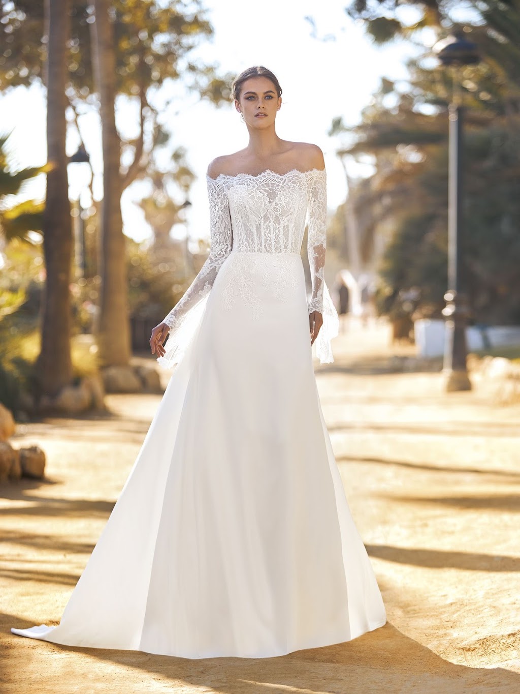 Atelier Igar Bridal | 723 E Dundee Rd, Arlington Heights, IL 60004, USA | Phone: (224) 318-2337