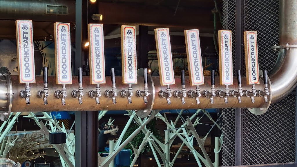 Boochcraft Taproom @ Del Mar Highlands Brewers Deck | 12841 El Camino Real Suite 302, San Diego, CA 92130, USA | Phone: (858) 925-7072