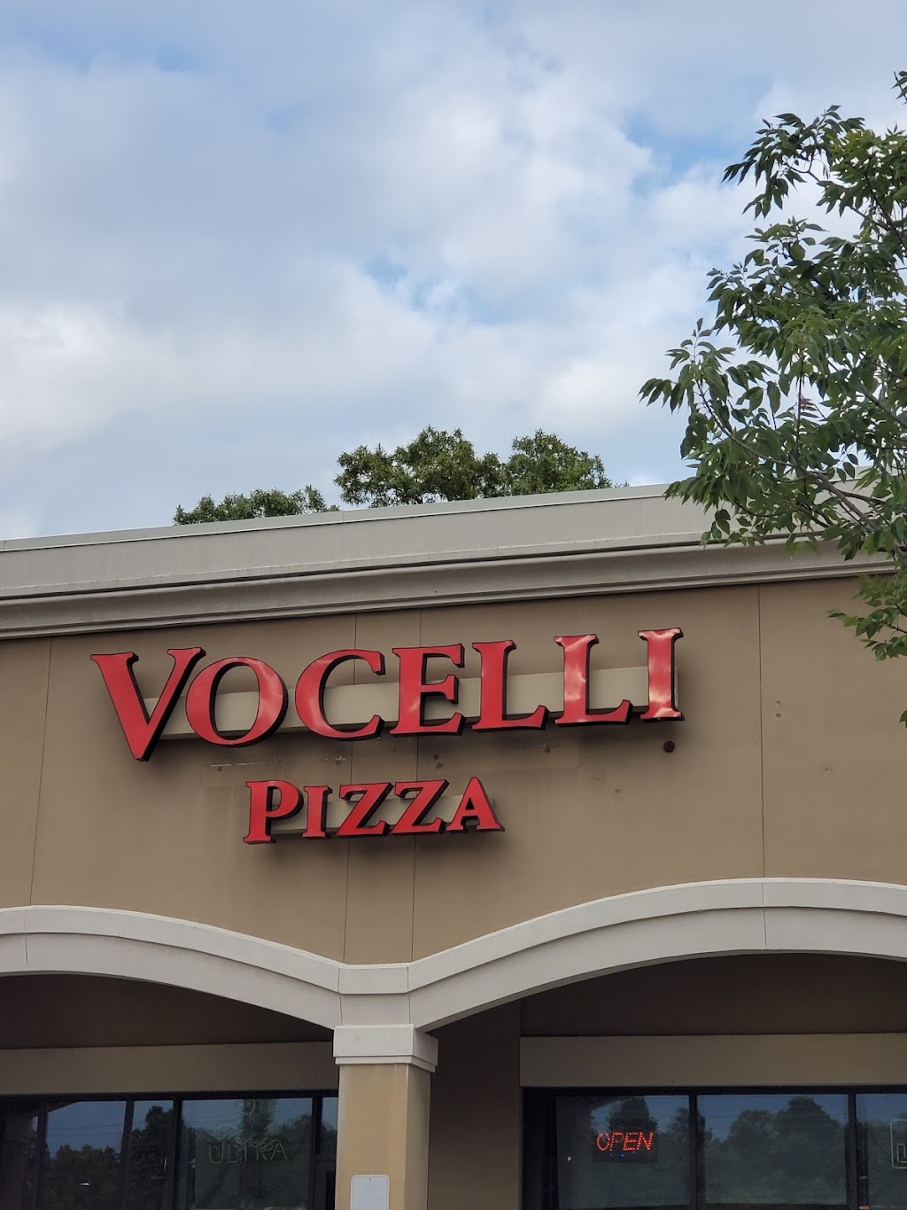 Vocelli Pizza Greystone | 5479 US-280 #126, Birmingham, AL 35242, USA | Phone: (205) 968-1990