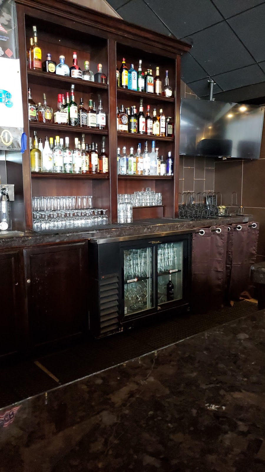 Diamond Taproom | 500 Diamond Dr, Lake Elsinore, CA 92530, USA | Phone: (951) 457-2469