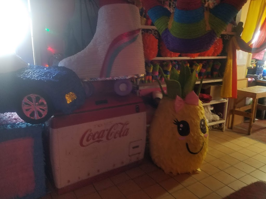 World of Pinatas | 123 S Carolina Dr, El Paso, TX 79915, USA | Phone: (915) 772-5567