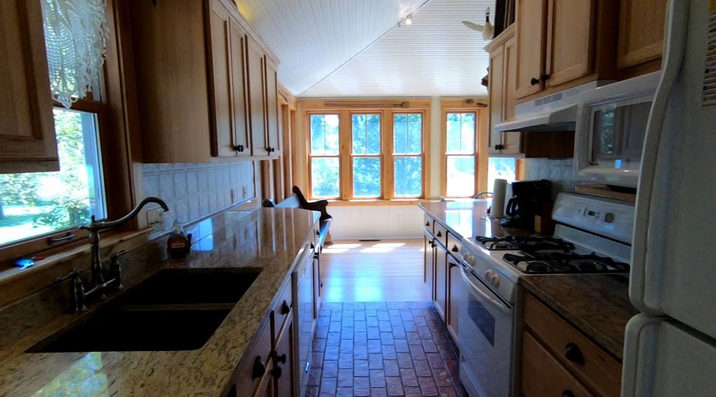 Bartels Beach Cottage | 124 S Ferry Dr, Lake Mills, WI 53551, USA | Phone: (920) 648-8421