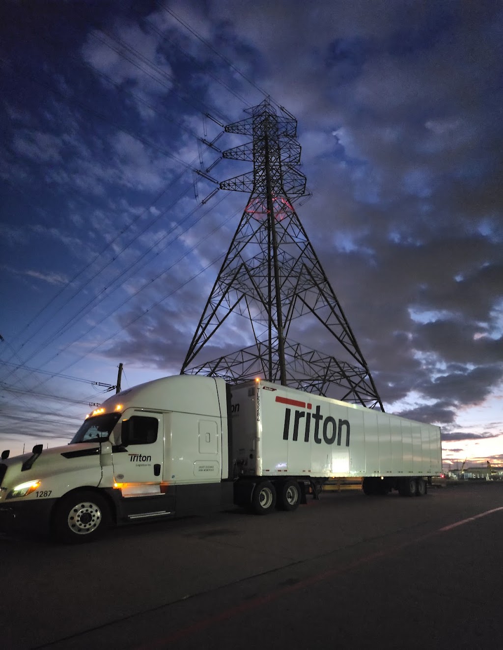 Triton Logistics Inc | 525 Anderson Dr, Romeoville, IL 60446 | Phone: (630) 580-1100