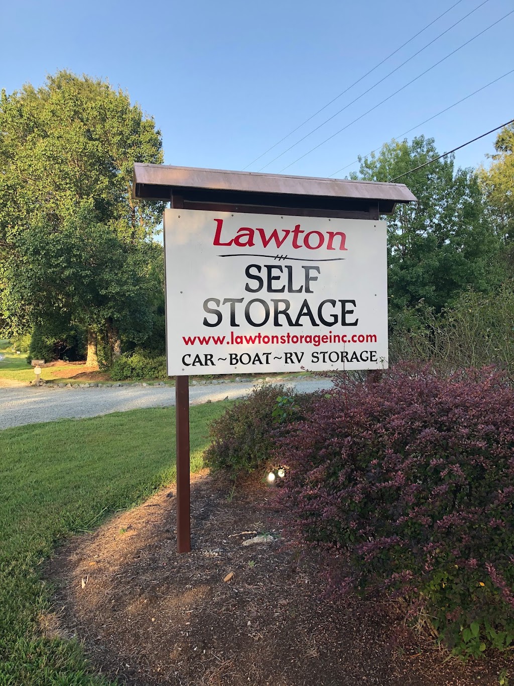 Lawton Self Storage | 2616 Old Greensboro Rd, Chapel Hill, NC 27516, USA | Phone: (919) 929-9057