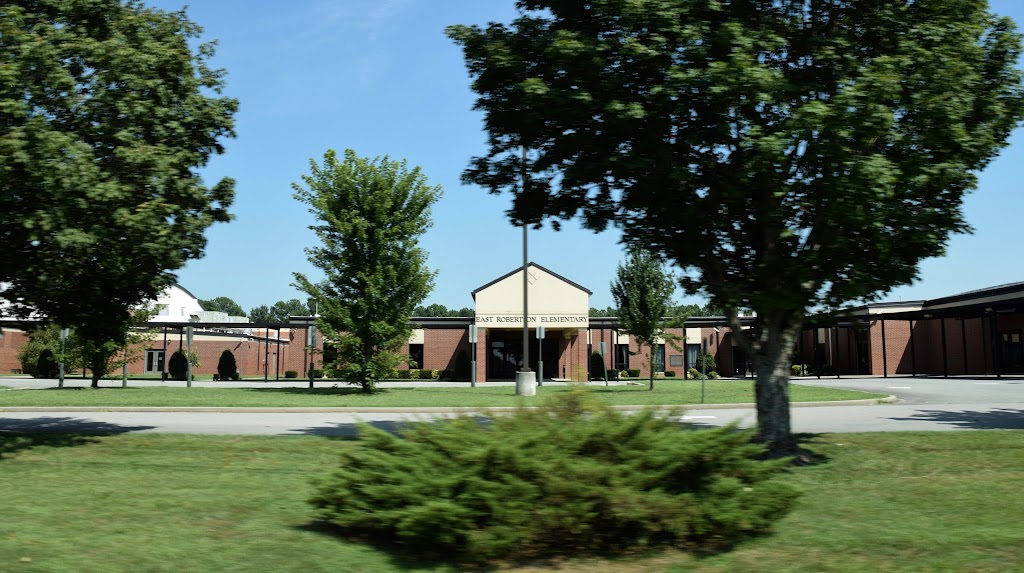 East Robertson Elementary School | 5177 E Robertson Rd, Cross Plains, TN 37049, USA | Phone: (615) 654-3874