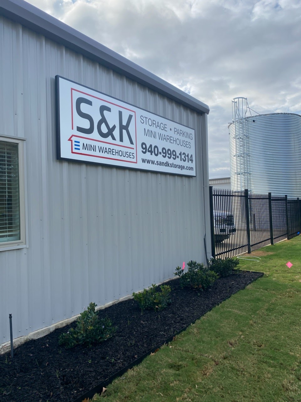 S&K Mini Warehouses & Storage | 8126 E McKinney St, Denton, TX 76208, USA | Phone: (940) 241-9922