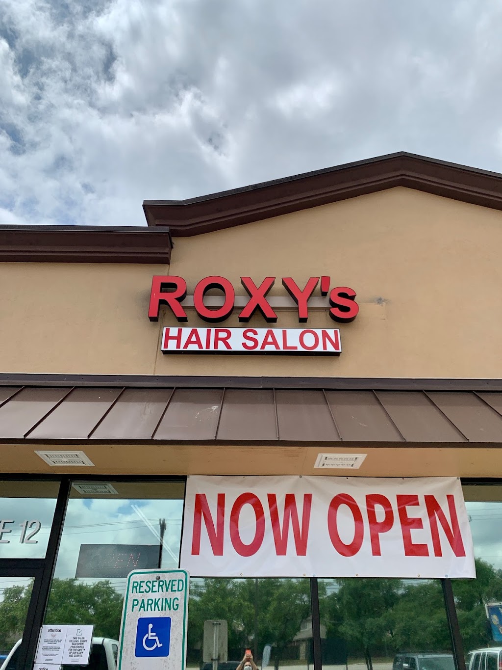 Roxys Hair Salon | 15118 Potranco Rd suite 12, San Antonio, TX 78245, USA | Phone: (210) 310-3388