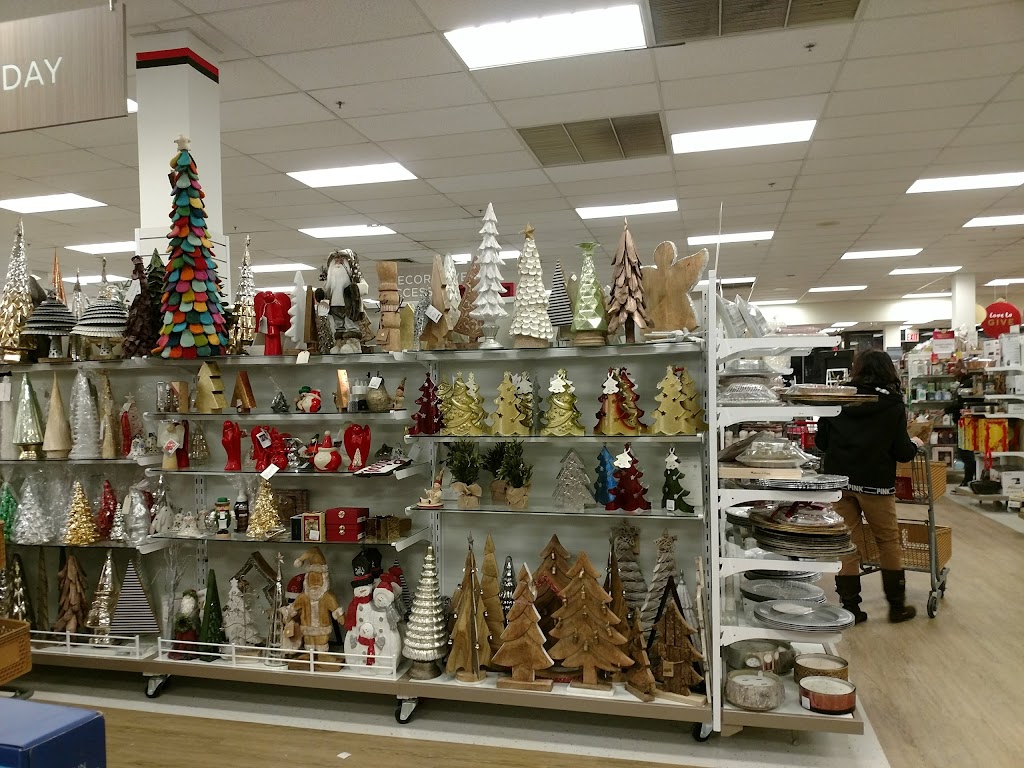 T.J. Maxx & HomeGoods | 1509 Forest Ave, Staten Island, NY 10302, USA | Phone: (718) 876-1995