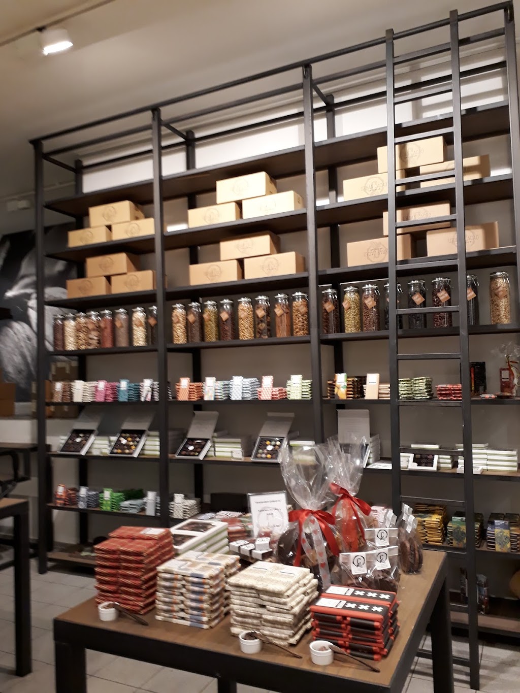 Urban Cacao | Rozengracht 200, 1016 NK Amsterdam, Netherlands | Phone: 020 412 9966