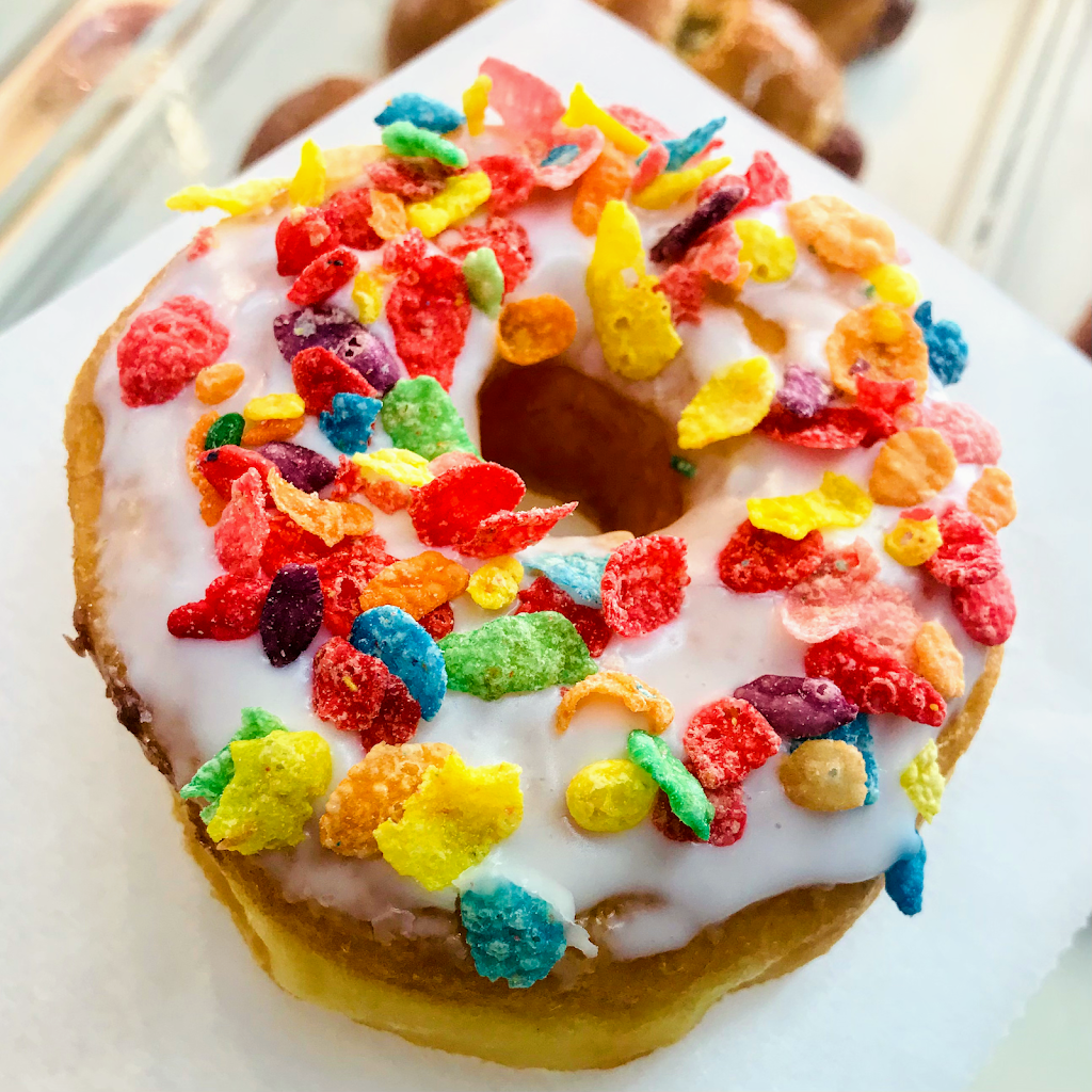 Sweet B Donut Shop | 103 Conveyor Dr, Joshua, TX 76058, USA | Phone: (817) 645-5235