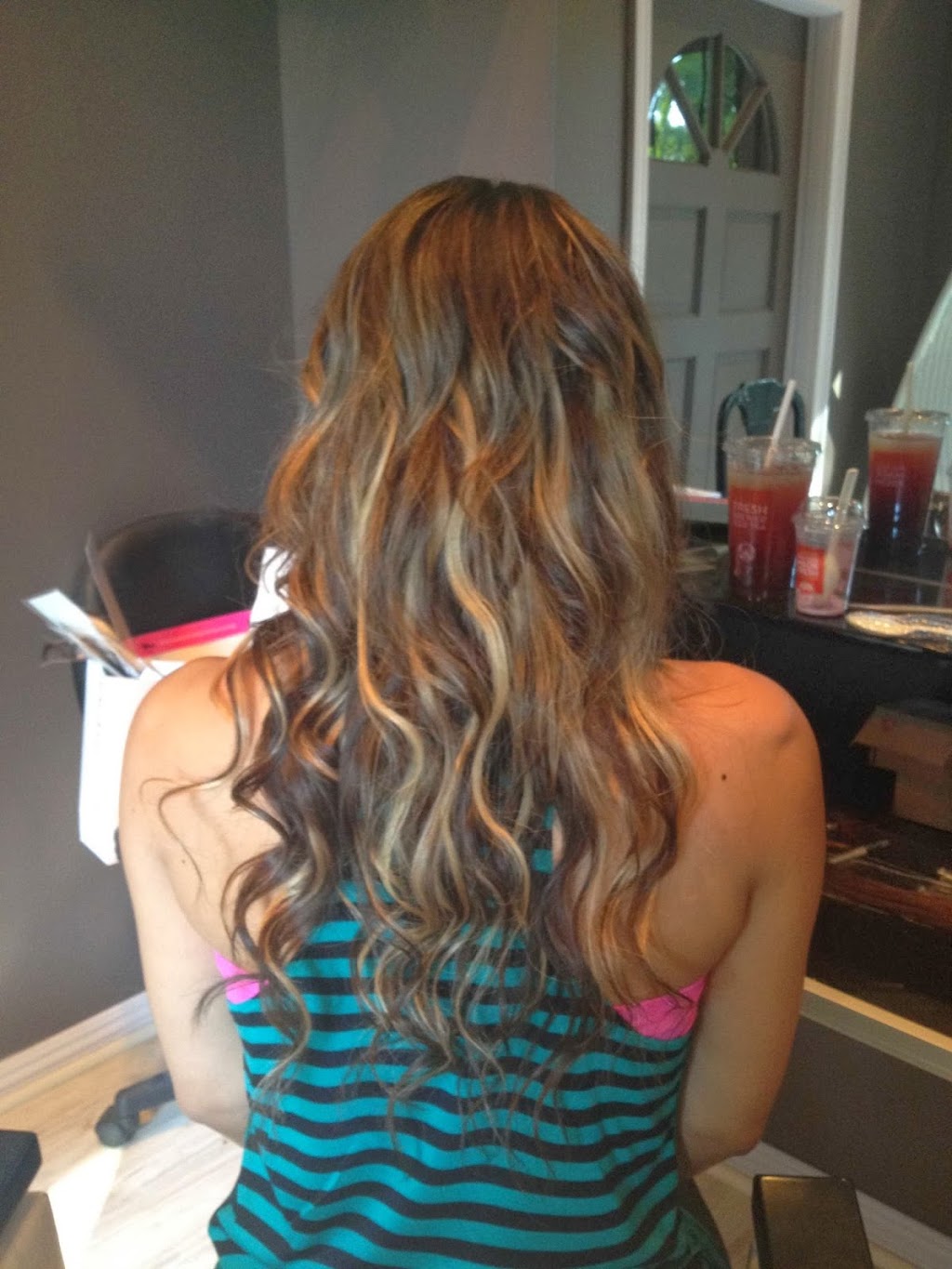 Hair Stretch | 19244 Bessemer St, Tarzana, CA 91335, USA | Phone: (818) 442-8758