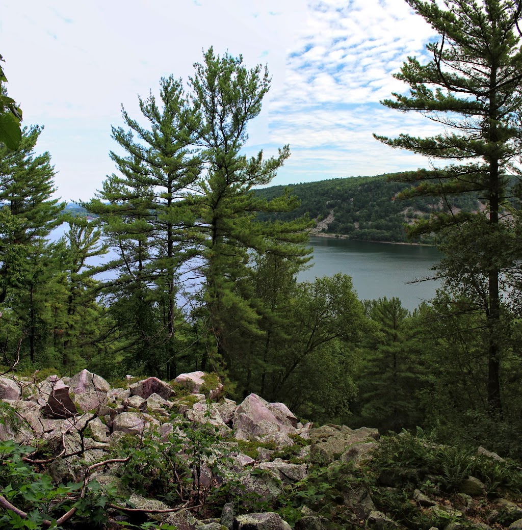 South Bluff / Devils Nose State Natural Area | S5975 Park Rd, Baraboo, WI 53913, USA | Phone: (608) 266-0394