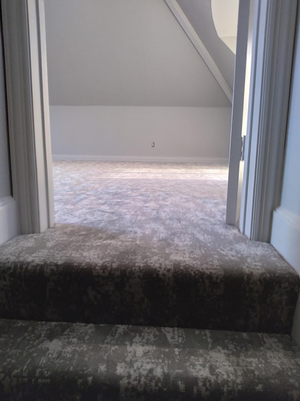 BMZ Carpet Installations | 1739 Crestridge Dr, Mesquite, TX 75149, USA | Phone: (940) 594-4132