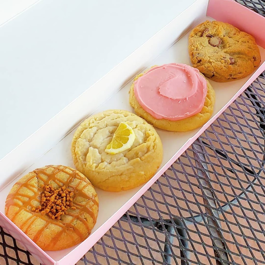 Crumbl Cookies - Gilbert | 2743 S Market St, Gilbert, AZ 85295, USA | Phone: (480) 645-9555