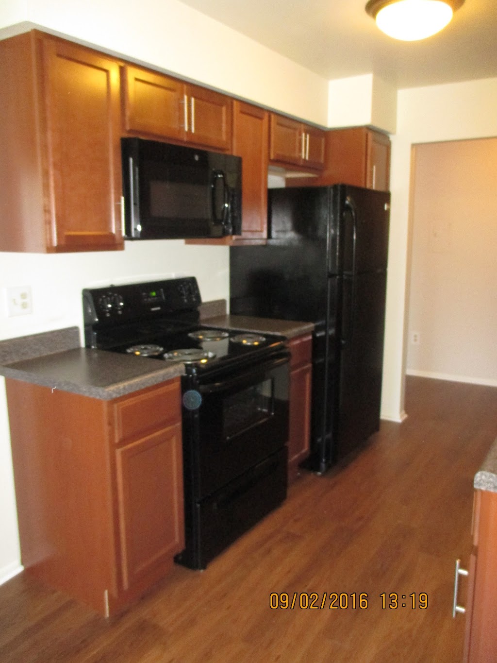 Kingsley Apartments | 34800 Moravian Dr, Sterling Heights, MI 48312 | Phone: (586) 268-2940