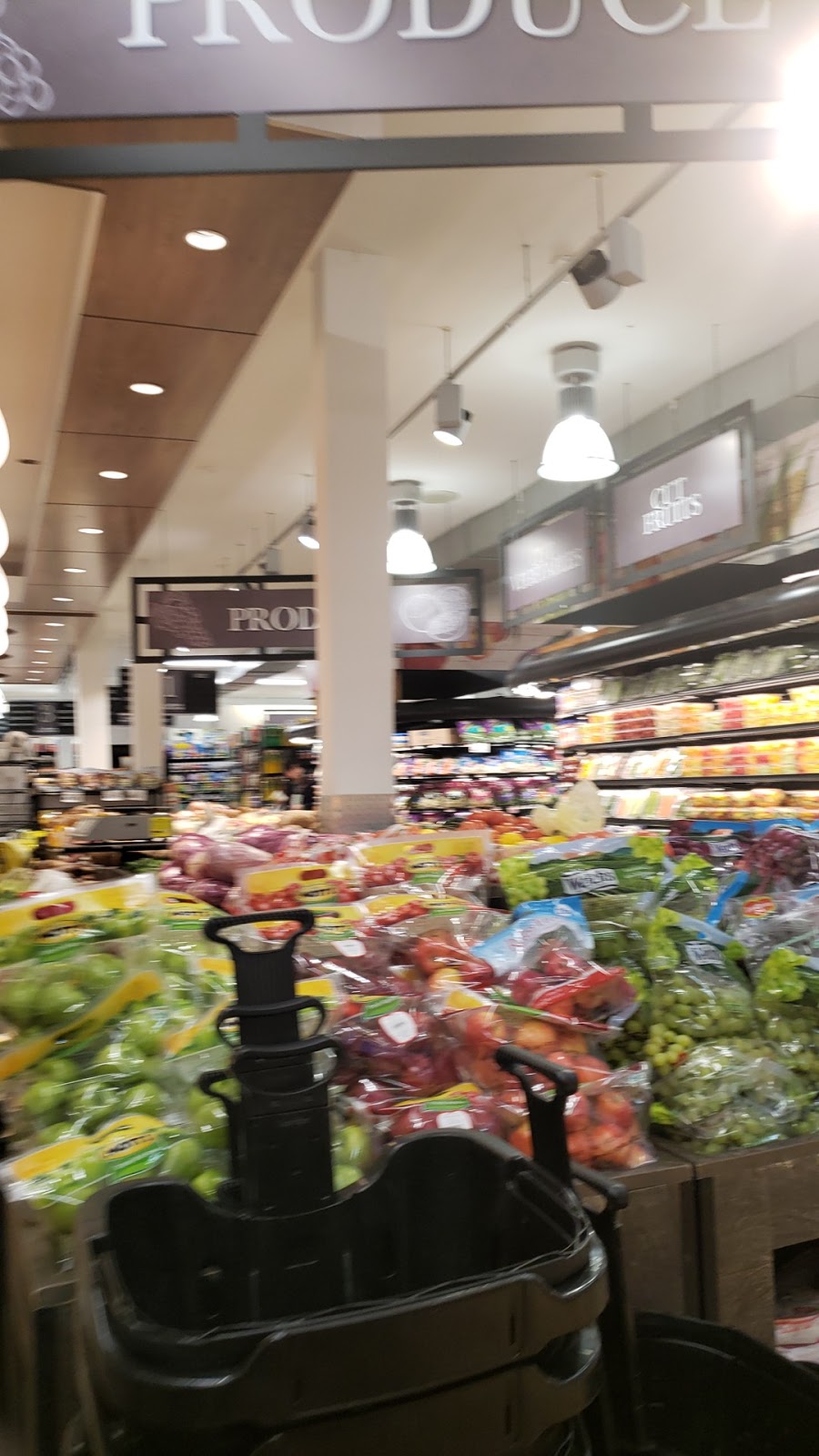 Fresh N Save Marketplace | 6209 Roosevelt Ave, Woodside, NY 11377, USA | Phone: (718) 424-1349