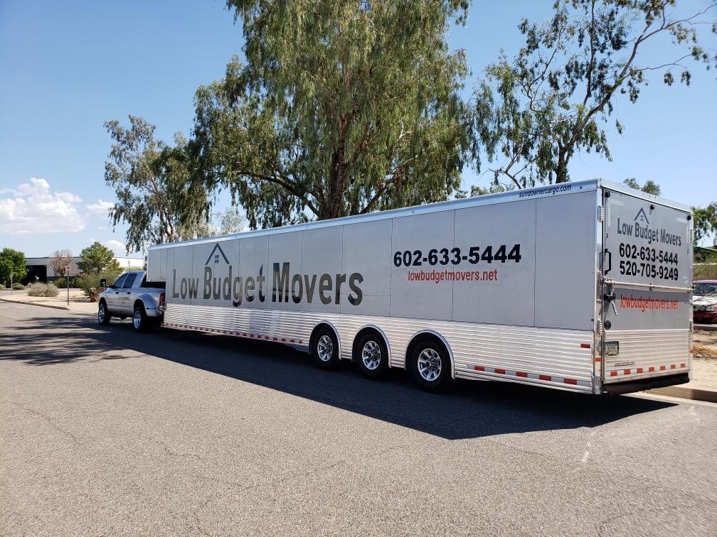 Strong College Students Movers Tampa | #200, 1717 E Busch Blvd suite 200, Tampa, FL 33612, USA | Phone: (813) 333-2468