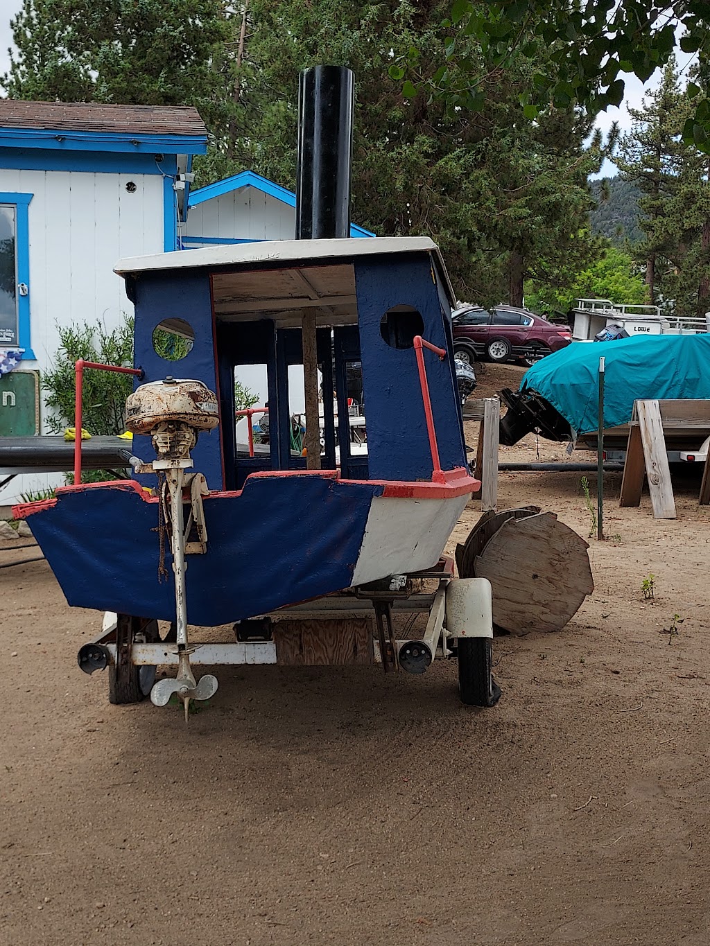 Captain Johns Fawn Harbor & Marina | 39369 N Shore Dr, Fawnskin, CA 92333, USA | Phone: (909) 366-0491