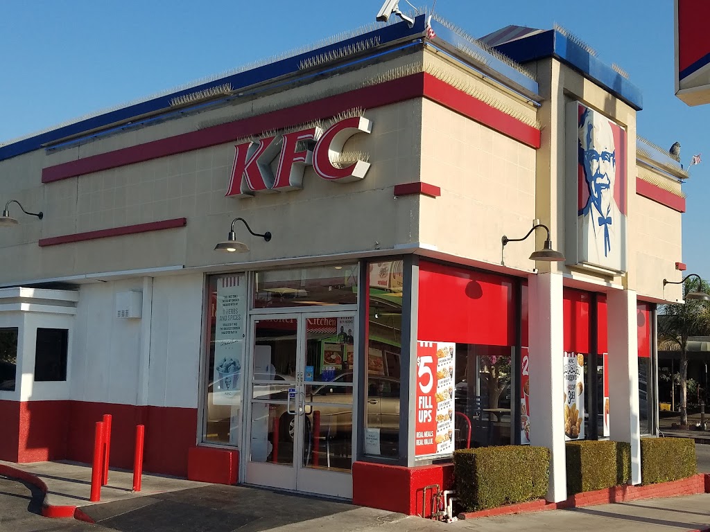 KFC | 6502 Laurel Canyon Blvd, North Hollywood, CA 91606, USA | Phone: (818) 761-1717